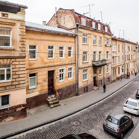 Old Town Cosy Apartment Львов Экстерьер фото