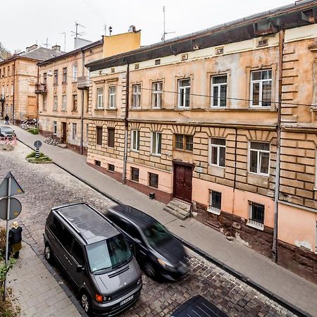 Old Town Cosy Apartment Львов Экстерьер фото