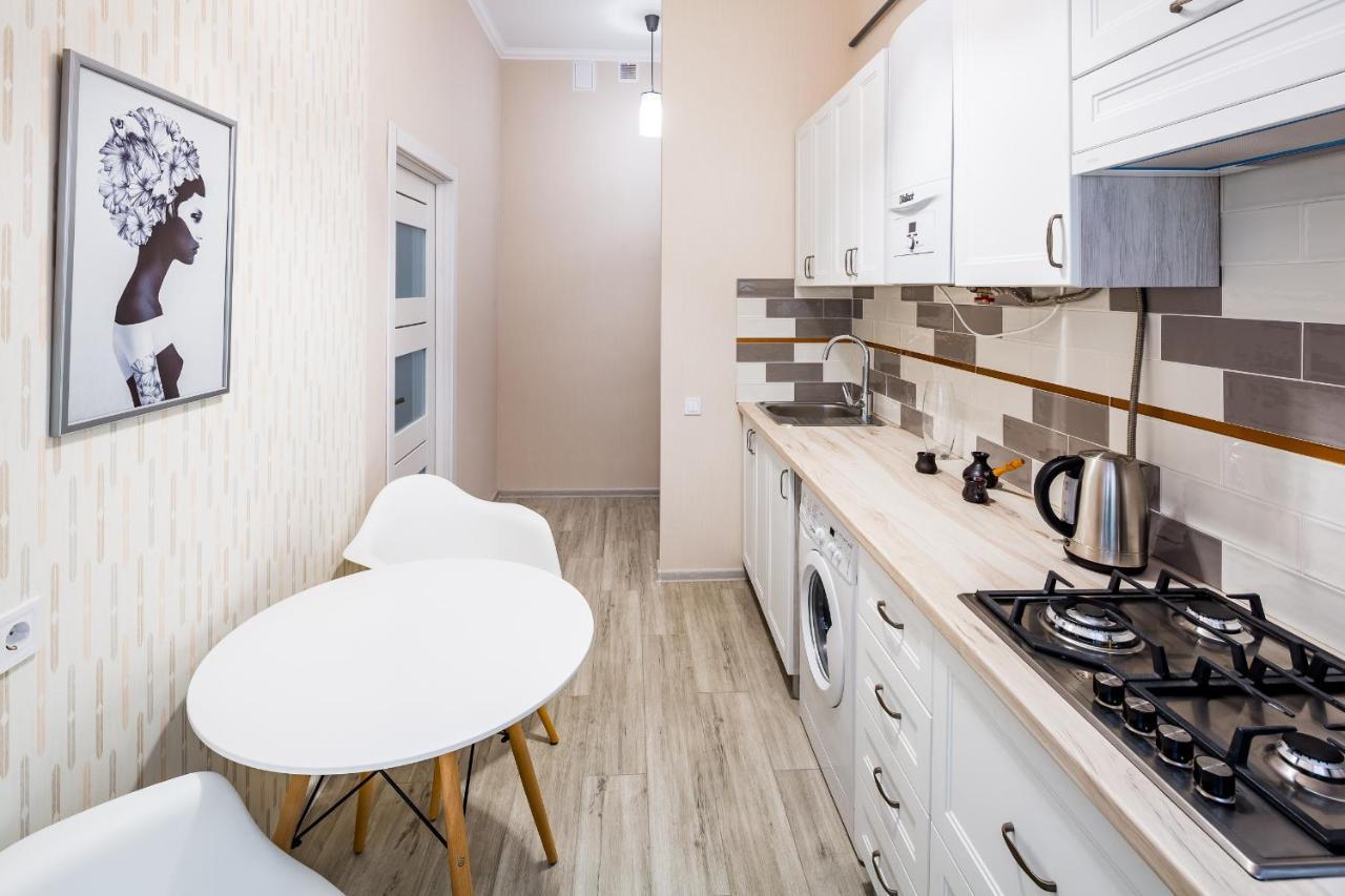 Old Town Cosy Apartment Львов Экстерьер фото
